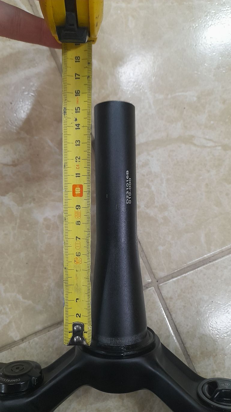 Used RockShox SID 2024 bike — image 4 of 5