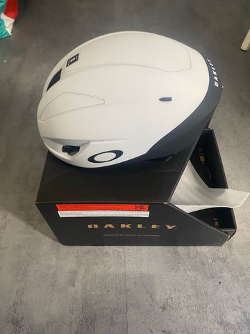 Brugt Oakley Velo Mach Helmet 2026 bike — billede 2 af 8