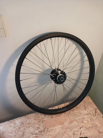Shimano, Dynamo 20 inch wheel 15 x 100
