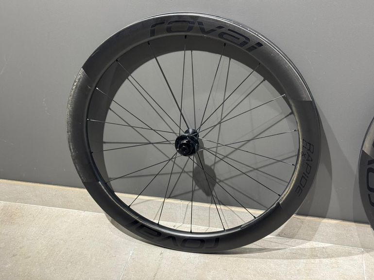 Brugt Specialized Roval Rapide CLX II 2024 bike — billede 4 af 6