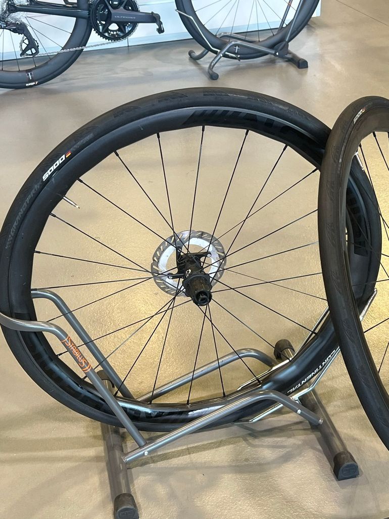 Used Alchemist Pro-Training Road RH38 Disc 1360 gr bike — image 2 of 5