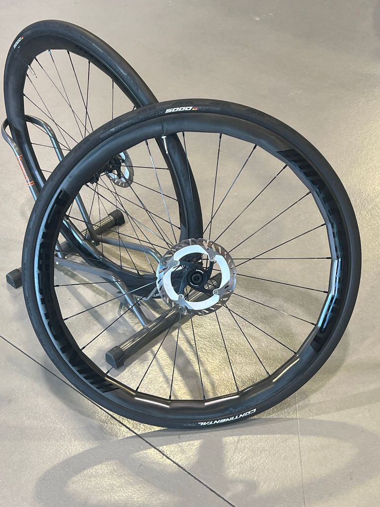 Used Alchemist Pro-Training Road RH38 Disc 1360 gr bike — image 1 of 5