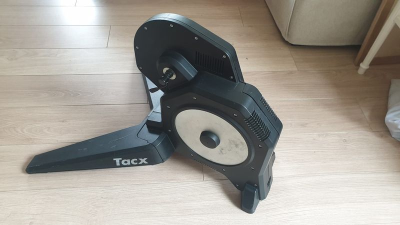 Used Tacx FLUX Smart T2900 Trainer Cycling Accessories