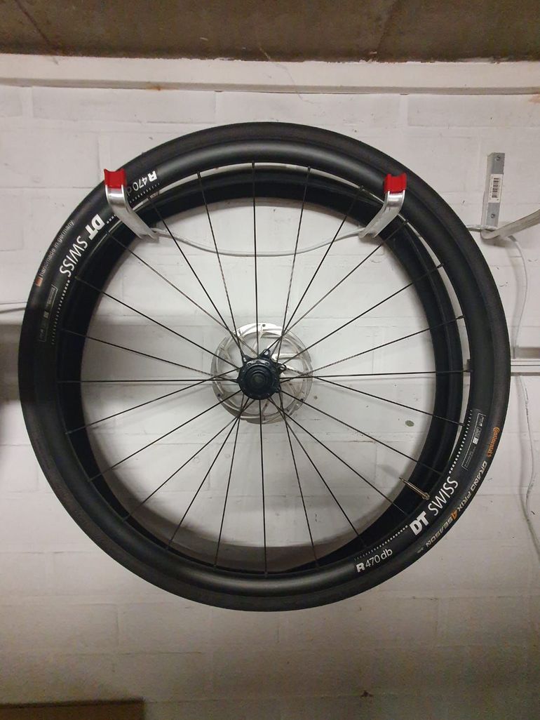 Used Dt Swiss R470db Wheelset 2021 bike — image 3 of 3