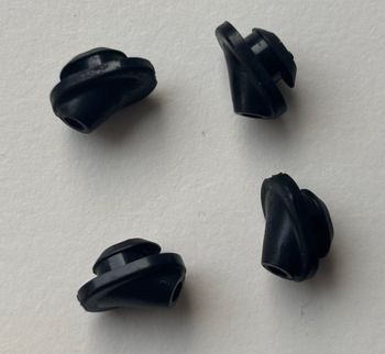 Used Shimano Di2 SM-GM01 Rubber Grommet EW-SD50 (4 pcs) bike — image 3 of 6