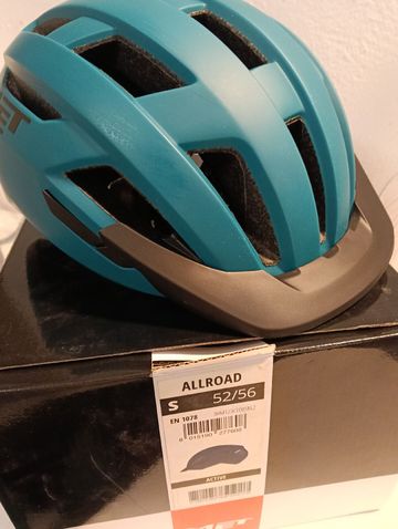 Used MET Allroad Cycling Accessories