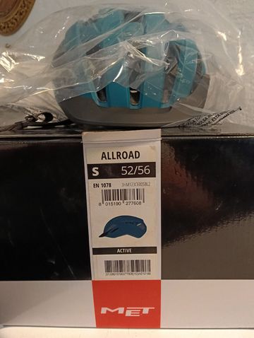 Used MET Allroad bike — image 5 of 5