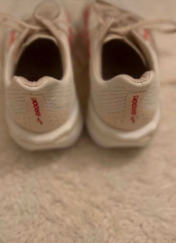 Used Brooks Hyperion 2025 bike — image 2 of 4