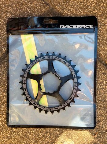 Used Race Face 30T Cinch 2017 bike