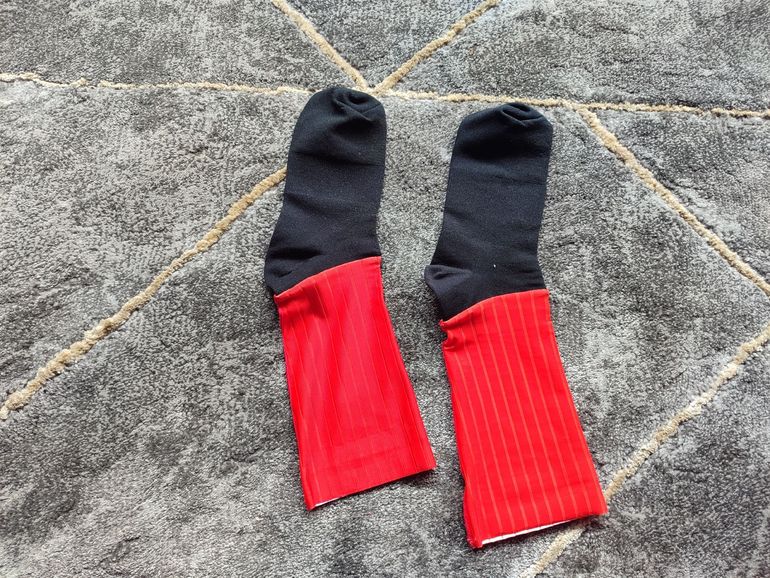 Used Socks Calcetines Ciclismo Aero bike — image 2 of 3
