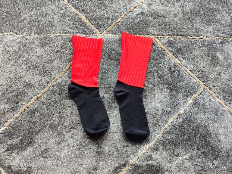 Used Socks Calcetines Ciclismo Aero bike — image 1 of 3