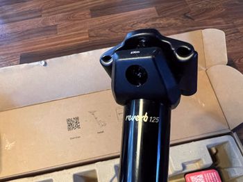 Used RockShox Reverb AXS Dropper Seatpost 34.9mm 125mm Black 2025 bike — image 2 of 4