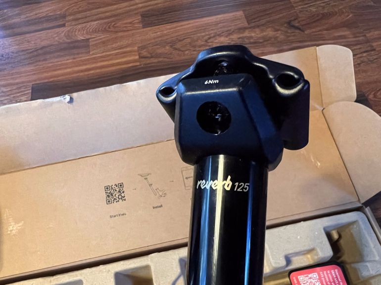 Used RockShox Reverb AXS Dropper Seatpost 34.9mm 125mm Black 2025 bike — image 2 of 4