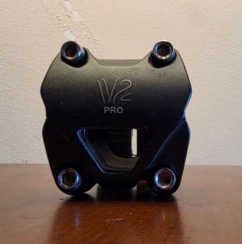 Używany Devinci V2 Pro Stem | Ø35mm | <->45mm | 0 Degrees 2016 Cockpit