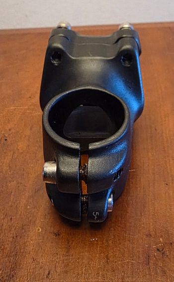 Used Devinci V2 Pro Stem | Ø35mm | <->45mm | 0 Degrees 2016 bike — image 3 of 5