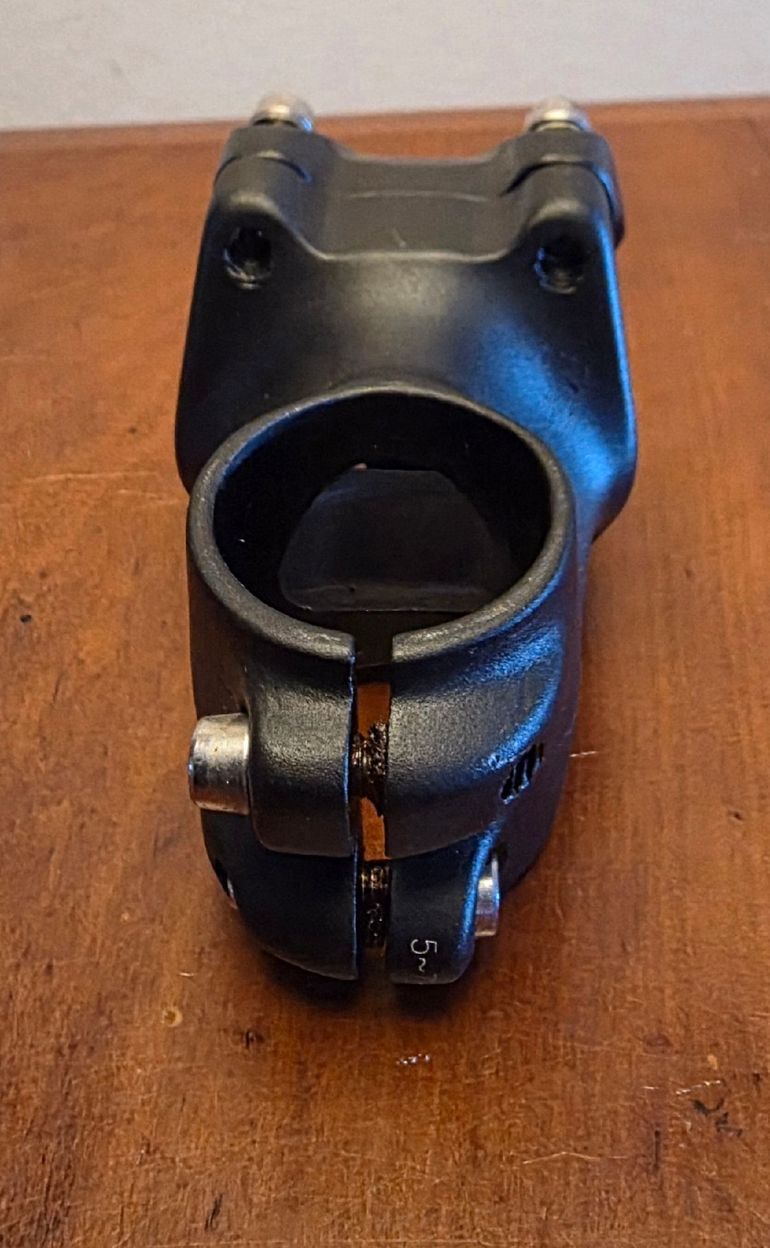 Used Devinci V2 Pro Stem | Ø35mm | <->45mm | 0 Degrees 2016 bike — image 3 of 5