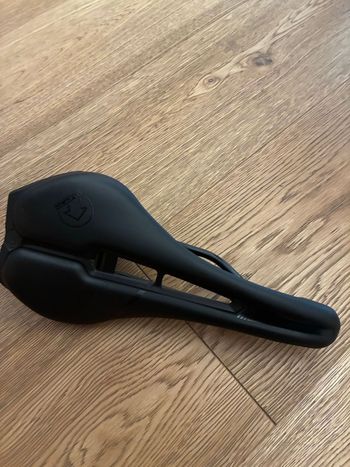 Used Shimano Sella 2023 bike — image 2 of 5