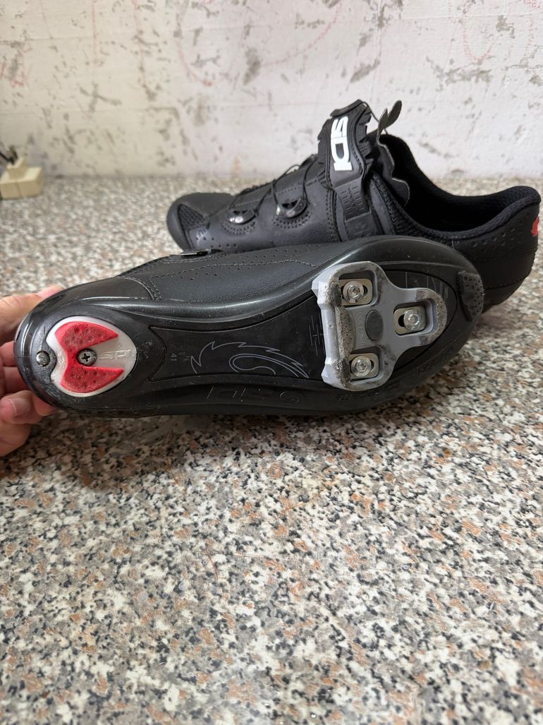 Used Sidi Genius 10 2024 bike — image 3 of 10