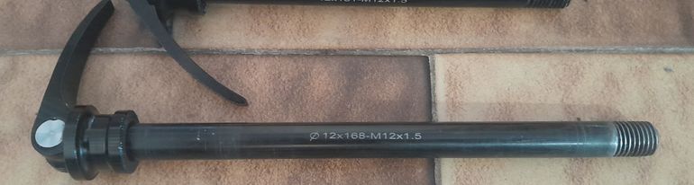 Used cbt Axes de serrages rapides de roues bike — image 3 of 3