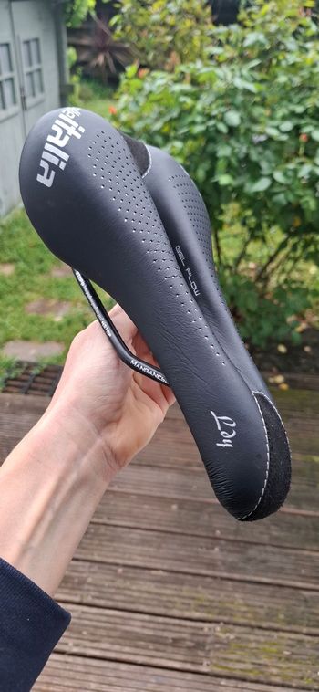 Used Selle Italia Femme GelFlow Lady 2025 bike