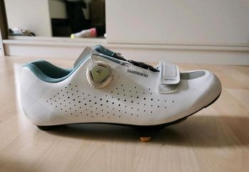 Used Shimano SH-RP501-W bike — image 3 of 5