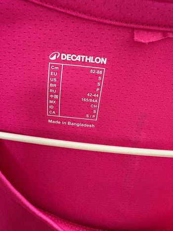 Used Decathlon T-shirt de sport rose Taille S bike — image 3 of 3