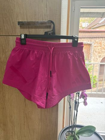 Adidas, Short de running rose – Taille S