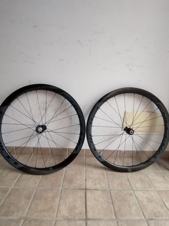 Fulcrum, Wind 40 DB Carbon