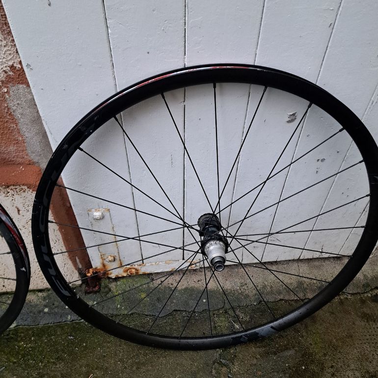 Used Fulcrum RD600 Wheelset disk 2025 bike — image 4 of 5