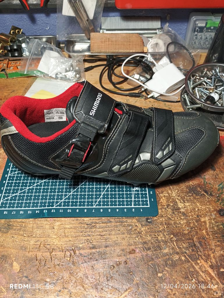 Used Shimano Zapatillas de ciclismo de montaña bike — image 3 of 4