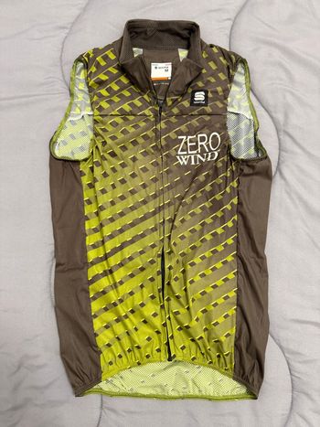 Used Sportful Antivento Jacket senza maniche 2022 bike — image 1 of 2