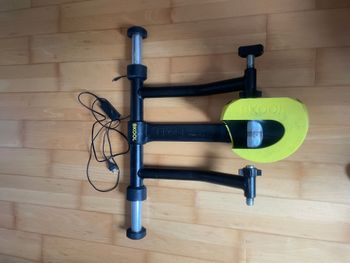 Used Bkool smart pro 2 2019 bike — image 4 of 4