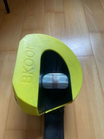 Used Bkool smart pro 2 2019 bike — image 3 of 4