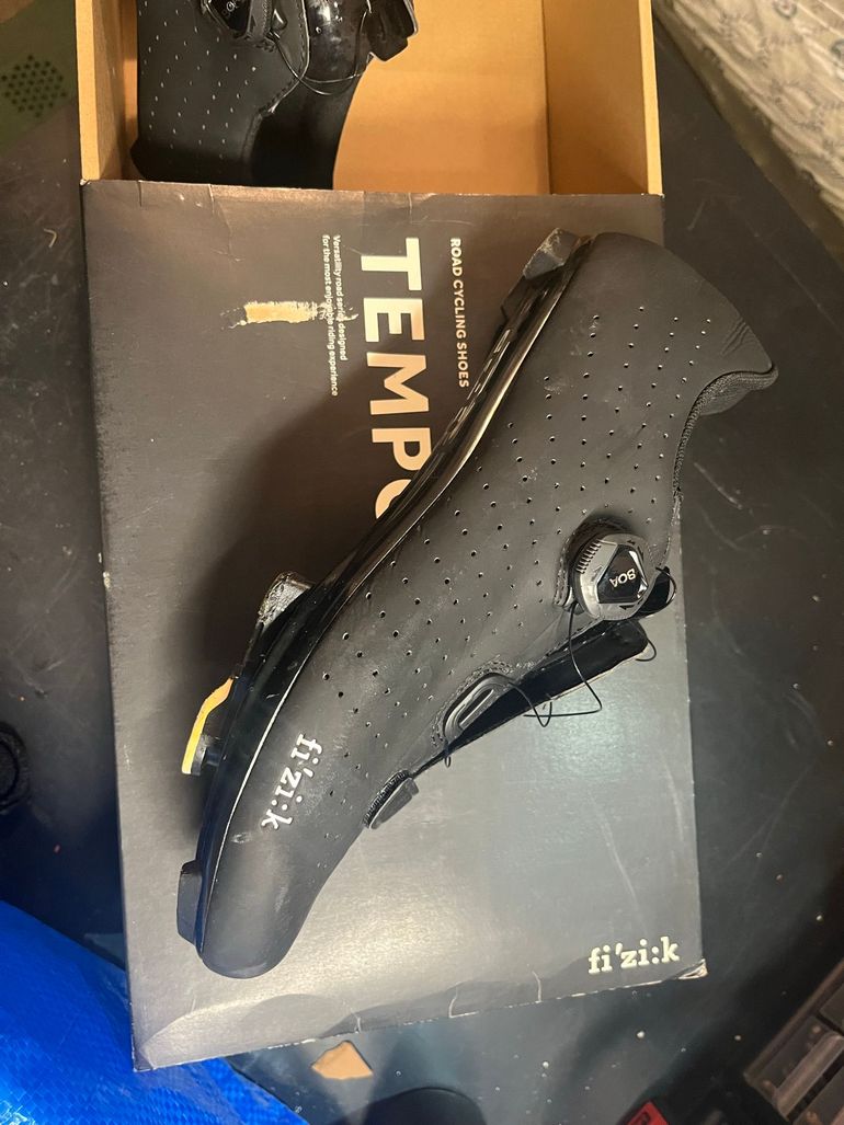 Used Fizik Tempo over curve R5 nere bike — image 2 of 6