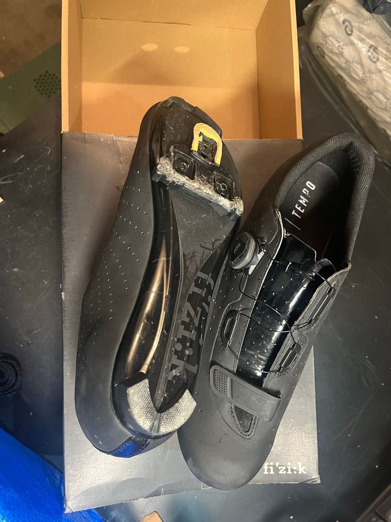 Used Fizik Tempo over curve R5 nere bike — image 5 of 6