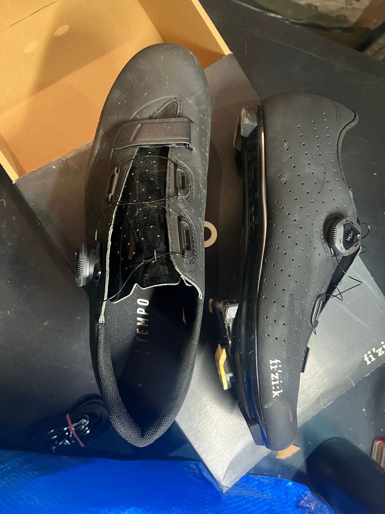 Used Fizik Tempo over curve R5 nere bike — image 3 of 6