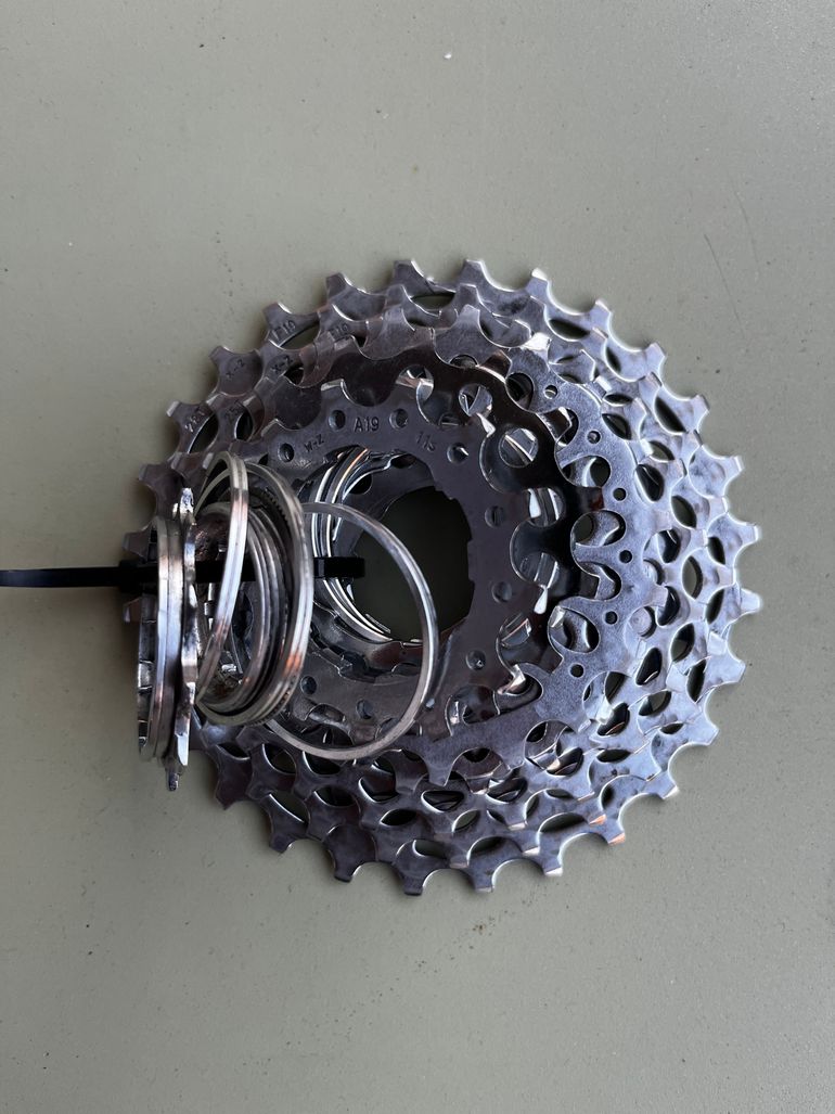 Used Sram Force 11V 11-28 Cassette bike — image 6 of 6