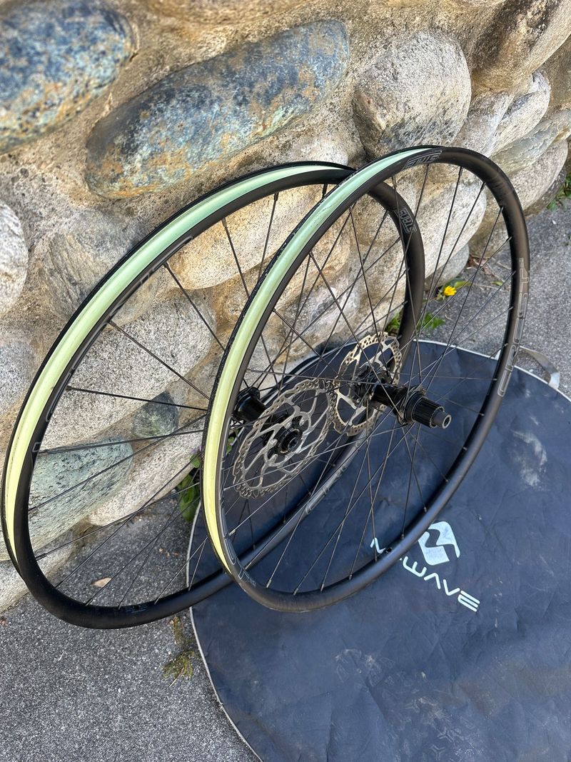 Brugt Stans Notubes Crest MK4 28h 2025 bike — billede 1 af 4