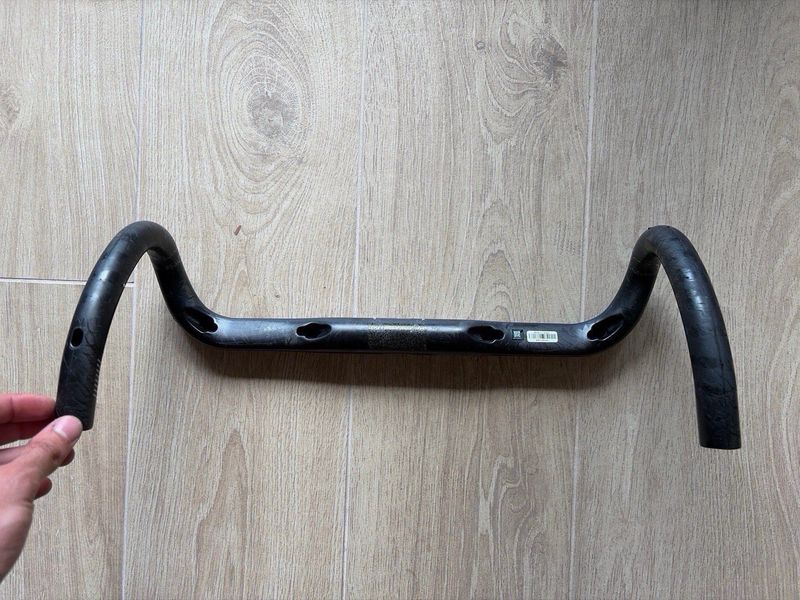 Fsa K-force Carbon Handlebar 400mm Di2 Compatible 2023 Cockpit d'occasion