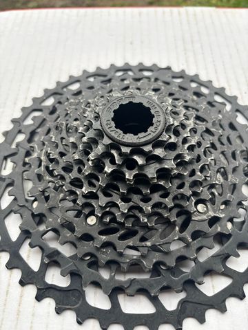 Gebrauchtes Sram 12v 11/52 Cassette Drivetrain & Pedals