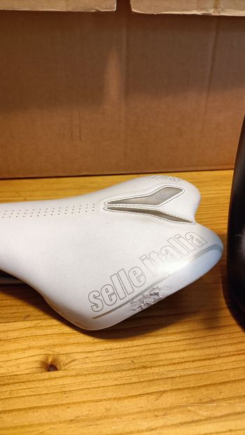 Used Selle Italia SLR 125 Bio Fit Foam Carbon Fiber Sattel bike — image 2 of 3