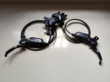 Sram, CONJUNTO FRENOS CODE R