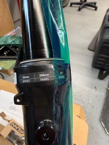Gebrauchtes RockShox BoXXer Base 2026 bike — Bild 2 von 2