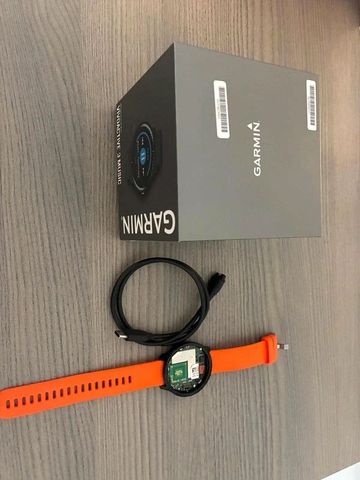 Gebrauchtes Garmin vívoactive 3 Music GPS Smartwatch 2019 Electronics