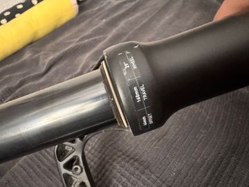 Brugt RockShox 35 Silver 160mm 2024 bike — billede 2 af 7