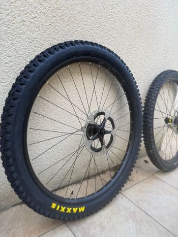 Hope, Paired Enduro MTB Wheels and Accessories