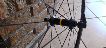 Used Mavic ksiryum carbon 2018 bike — image 4 of 4