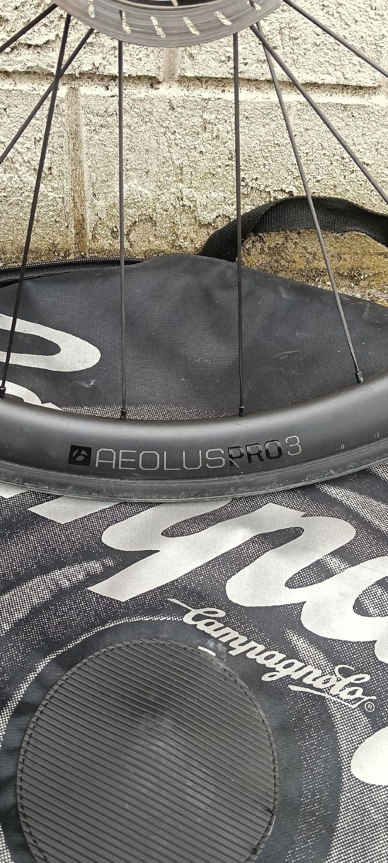 Used Bontrager Carbon Fiber Wheels bike — image 4 of 6