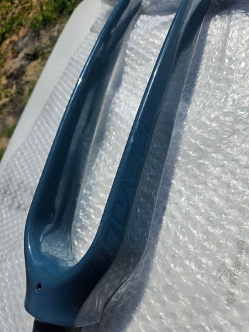Used Giant Revolt Fork bike — image 2 of 10