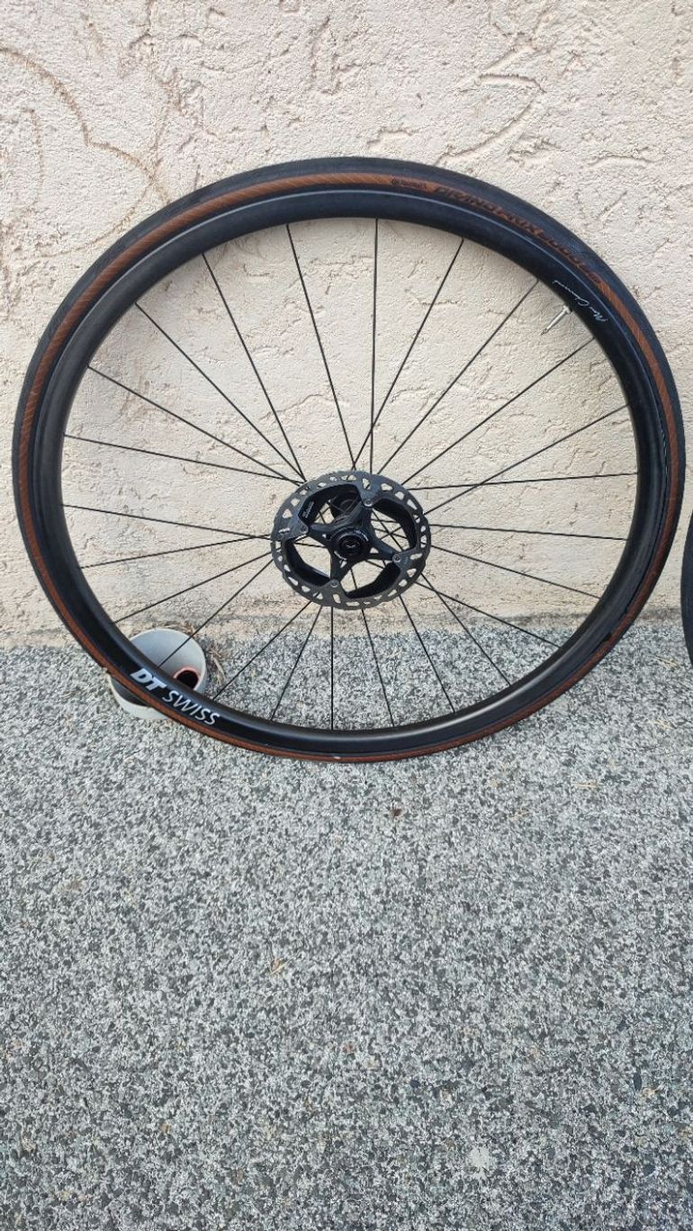 Used Dt Swiss Mont chasseral 25mm 2024 bike — image 2 of 4